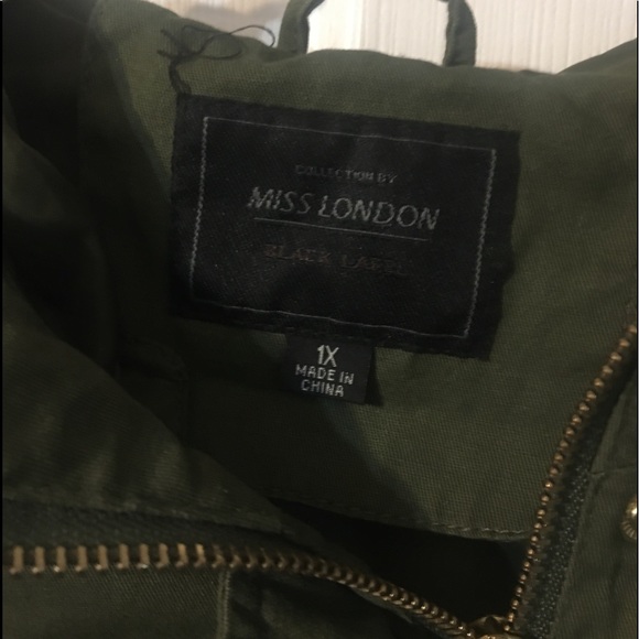 Light weight draw strong jacket - Picture 3 of 4